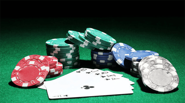 Chơi Poker có thực sự khó như lời đồn hay không?