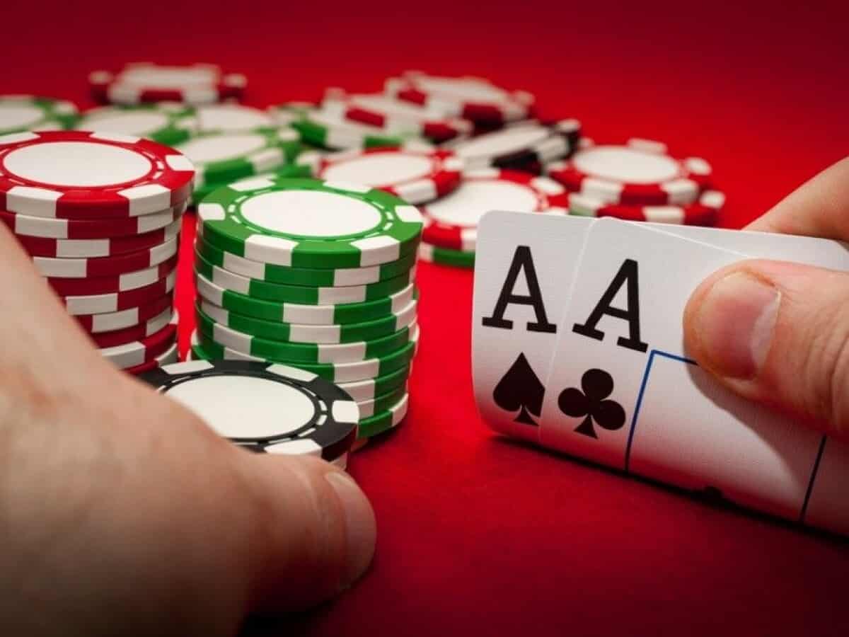 Kinh nghiệm chơi Poker bạn cần có để giành chiến thắng trước đối thủ