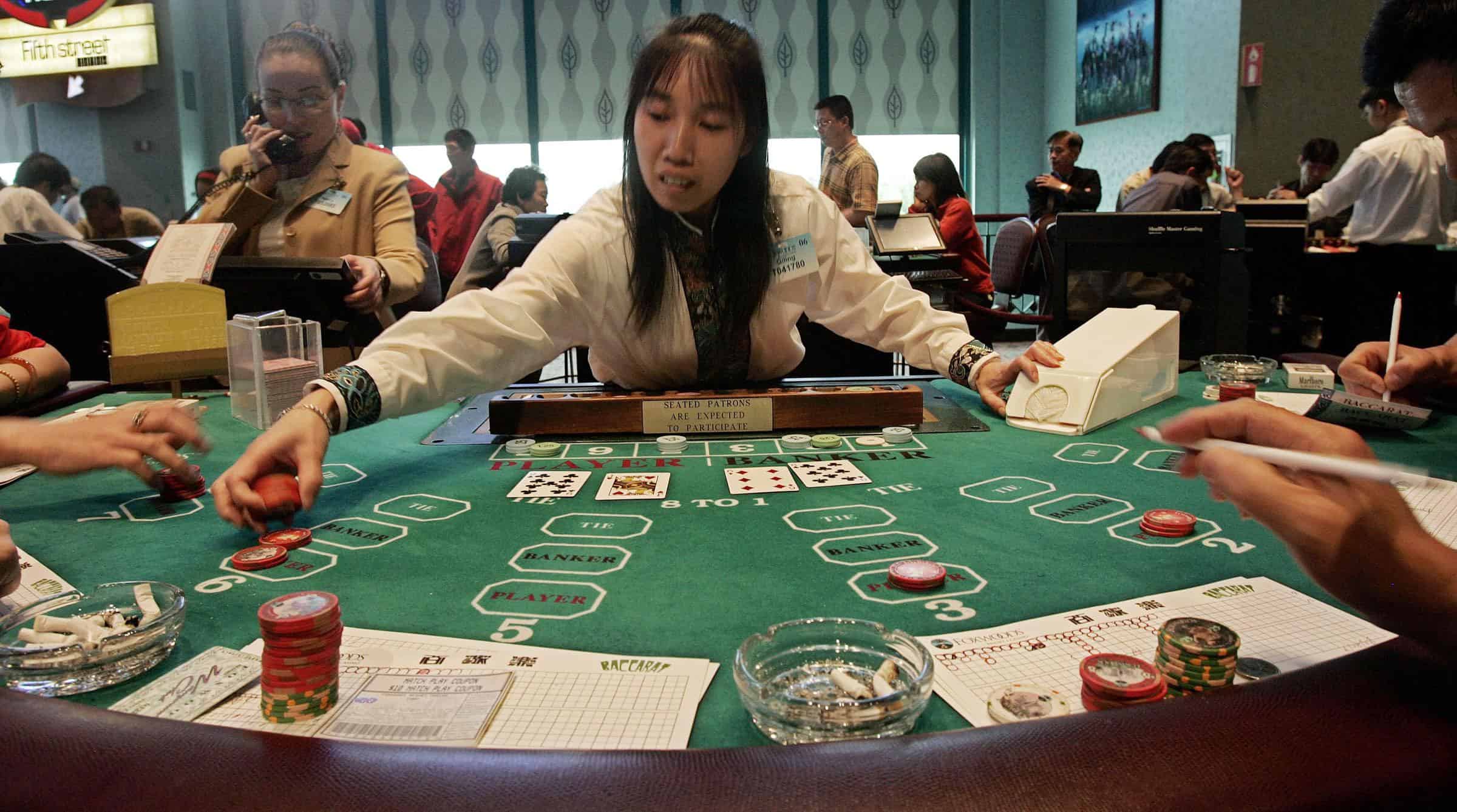 Những bí quyết chơi Baccarat giúp cho bạn kiếm tiền rất dễ dàng