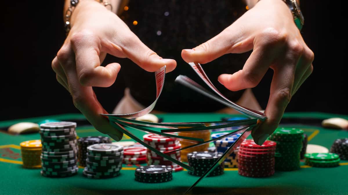 Kinh nghiệm chơi Poker cho bạn nhiều cách đánh bại đối thủ hơn