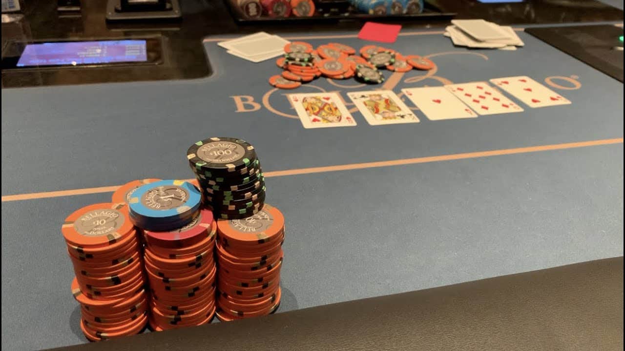 Vì sao luôn tuân thủ một luật chơi ổn định giúp bạn dễ chiến thắng poker hơn?